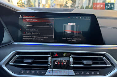 Внедорожник / Кроссовер BMW X7 2021 в 