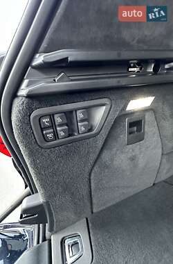Внедорожник / Кроссовер BMW X7 2021 в 