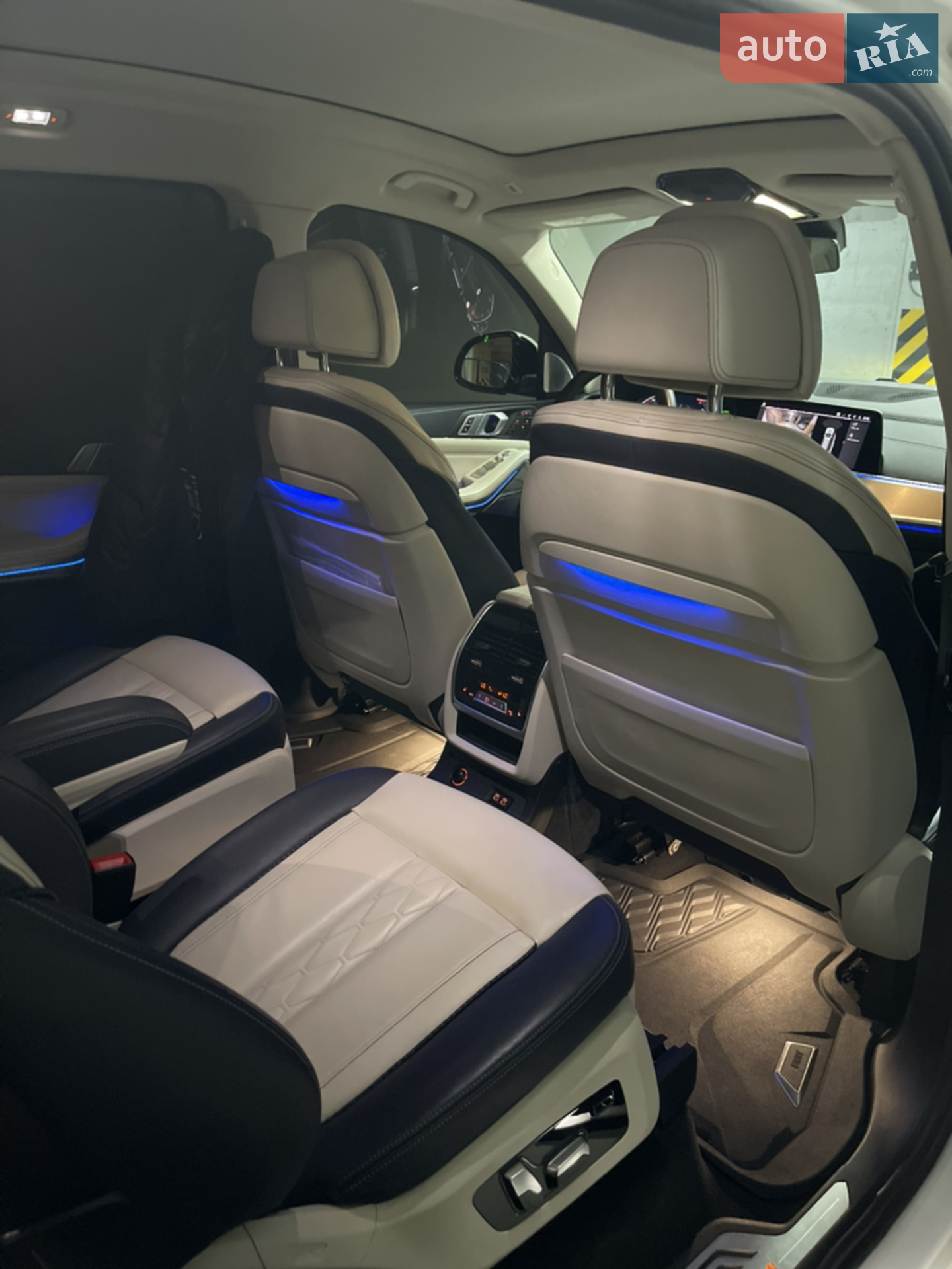 2020 BMW X7 - мініатюра 15