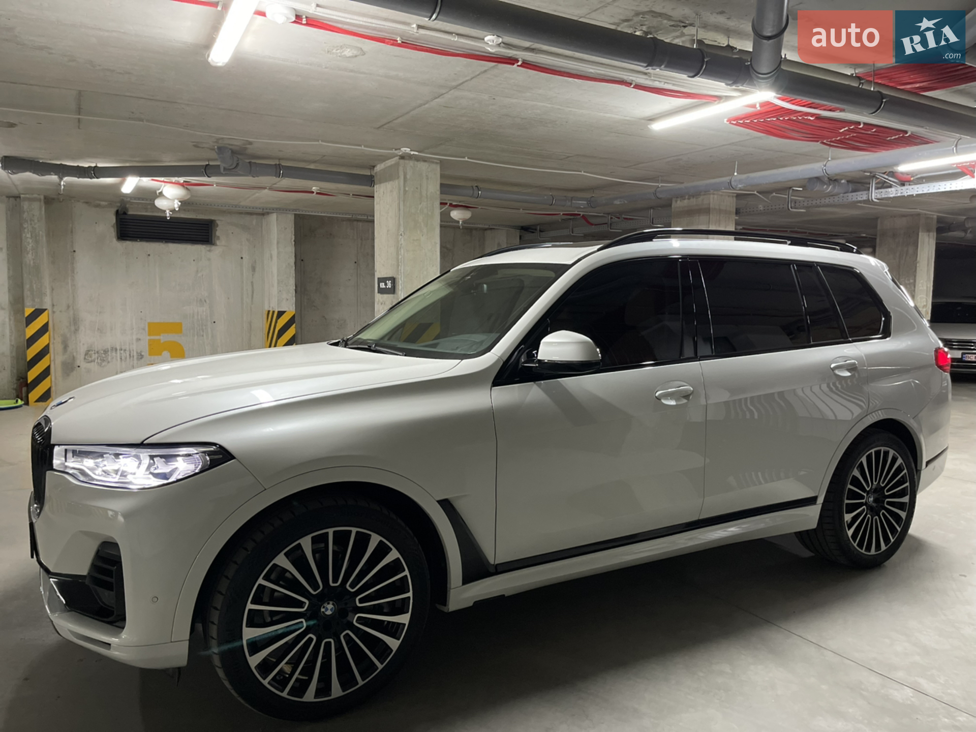 2020 BMW X7 - мініатюра 18