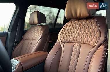Позашляховик / Кросовер BMW X7 2024 в 