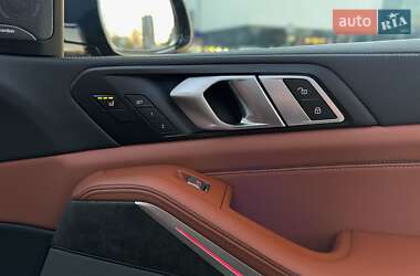 Позашляховик / Кросовер BMW X7 2024 в 