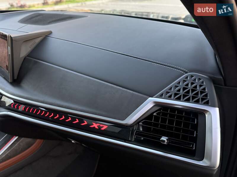 Позашляховик / Кросовер BMW X7 2024 в Одесі