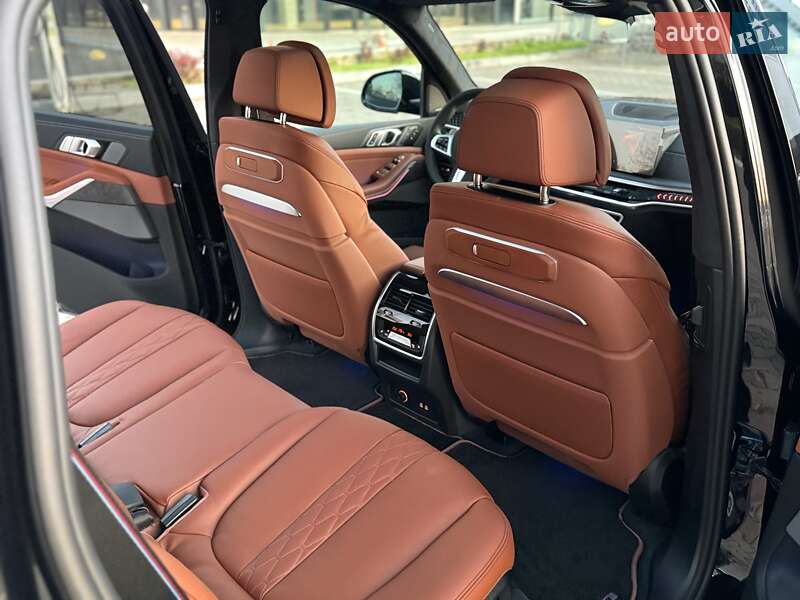 Позашляховик / Кросовер BMW X7 2024 в Одесі