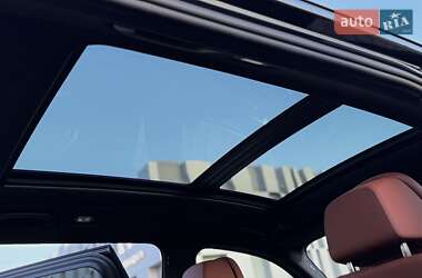 Позашляховик / Кросовер BMW X7 2024 в 