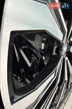 Внедорожник / Кроссовер BMW X7 2023 в 