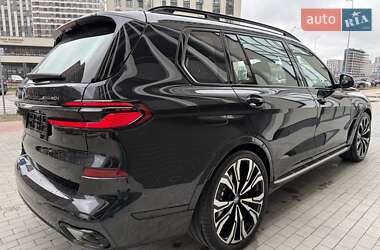 Внедорожник / Кроссовер BMW X7 2023 в 