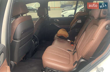 Внедорожник / Кроссовер BMW X7 2020 в 