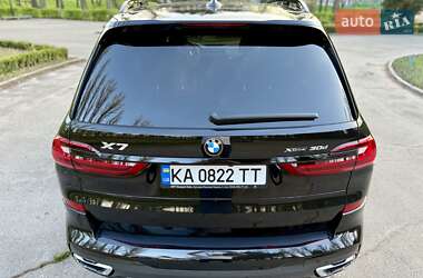 Внедорожник / Кроссовер BMW X7 2021 в 