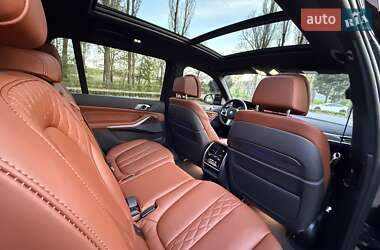 Внедорожник / Кроссовер BMW X7 2021 в 