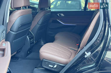 Внедорожник / Кроссовер BMW X7 2023 в 