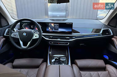 Внедорожник / Кроссовер BMW X7 2023 в 