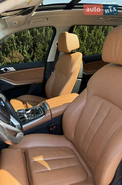 Внедорожник / Кроссовер BMW X7 2019 в 