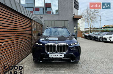 Внедорожник / Кроссовер BMW X7 2023 в 