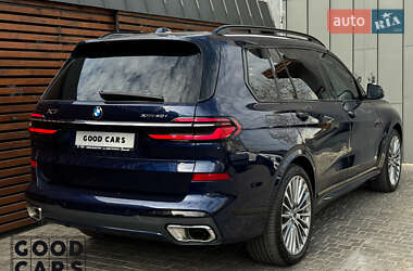 Внедорожник / Кроссовер BMW X7 2023 в 