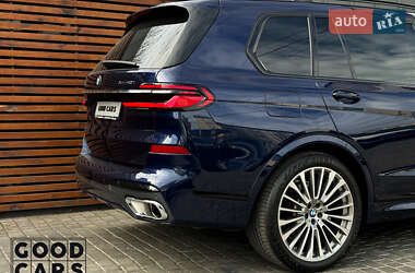 Внедорожник / Кроссовер BMW X7 2023 в 