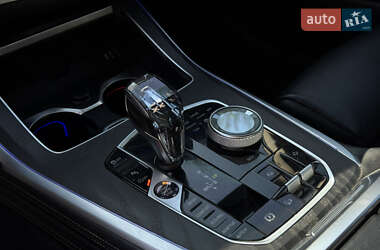 Позашляховик / Кросовер BMW X7 2020 в 