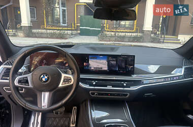 Внедорожник / Кроссовер BMW X7 2022 в 