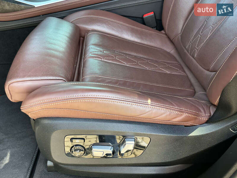 Внедорожник / Кроссовер BMW X7 2020 в Львове