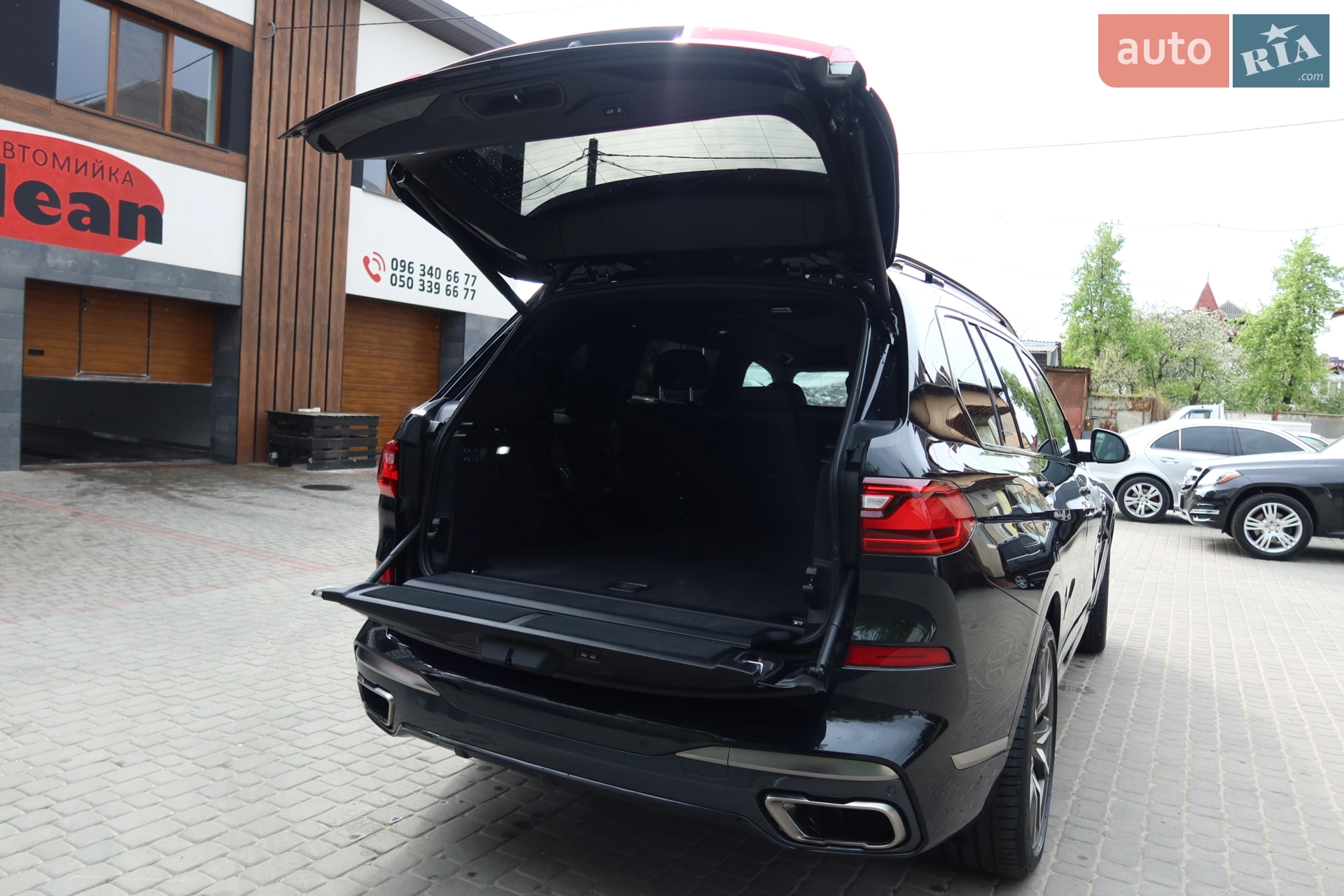 2020 BMW X7 - мініатюра 21