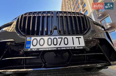 Позашляховик / Кросовер BMW X7 2024 в 