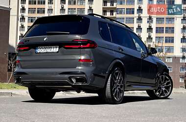 Позашляховик / Кросовер BMW X7 2024 в 