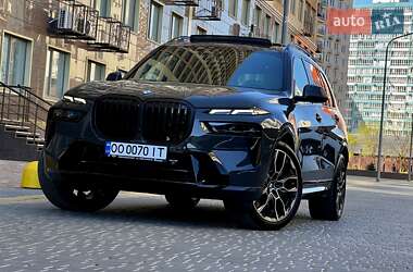 Позашляховик / Кросовер BMW X7 2024 в 