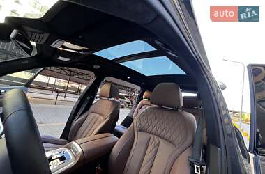 Позашляховик / Кросовер BMW X7 2024 в 