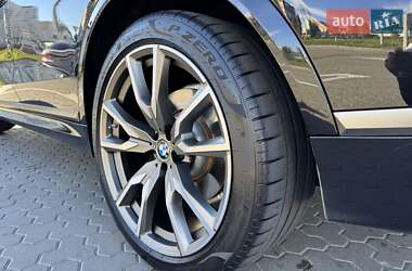 Внедорожник / Кроссовер BMW X7 2022 в 