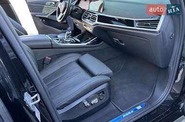 Внедорожник / Кроссовер BMW X7 2022 в 