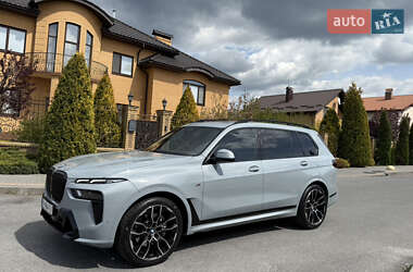 Внедорожник / Кроссовер BMW X7 2023 в 