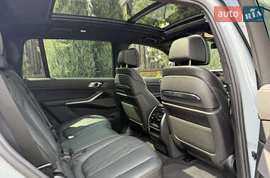 Внедорожник / Кроссовер BMW X7 2023 в 
