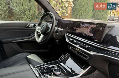 Внедорожник / Кроссовер BMW X7 2023 в 
