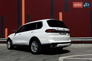 Внедорожник / Кроссовер BMW X7 2021 в 