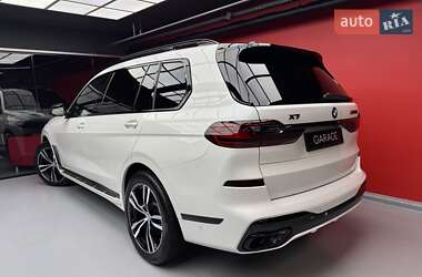 Позашляховик / Кросовер BMW X7 2020 в 