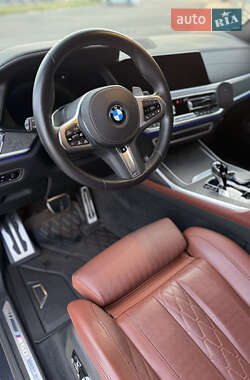 Внедорожник / Кроссовер BMW X7 2022 в 