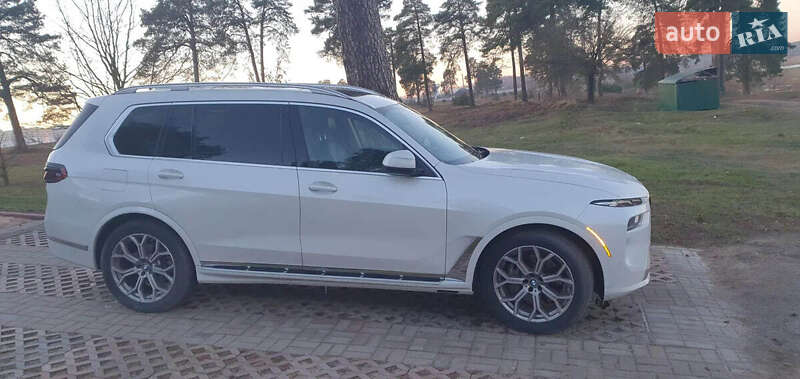 Позашляховик / Кросовер BMW X7 2023 в Києві