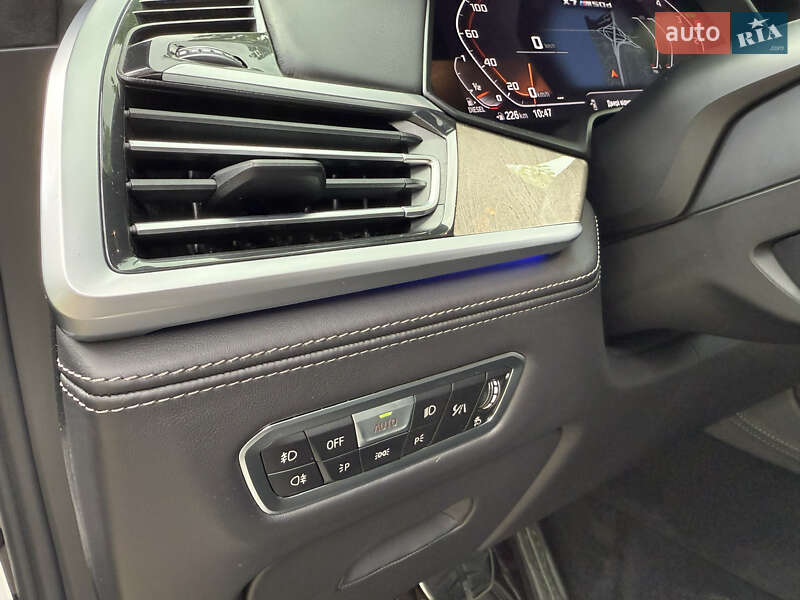 Позашляховик / Кросовер BMW X7 2019 в Києві
