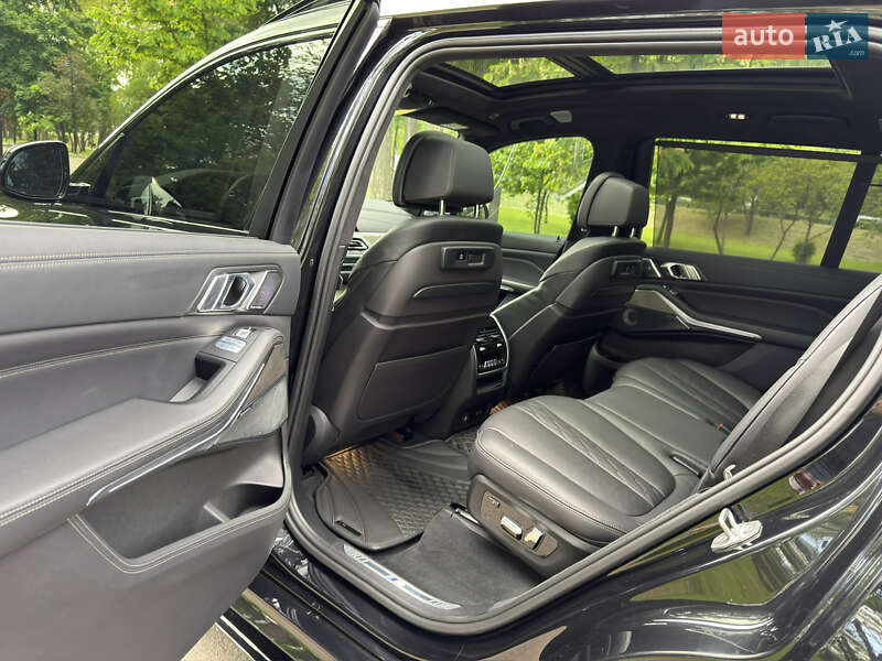 Позашляховик / Кросовер BMW X7 2019 в Києві