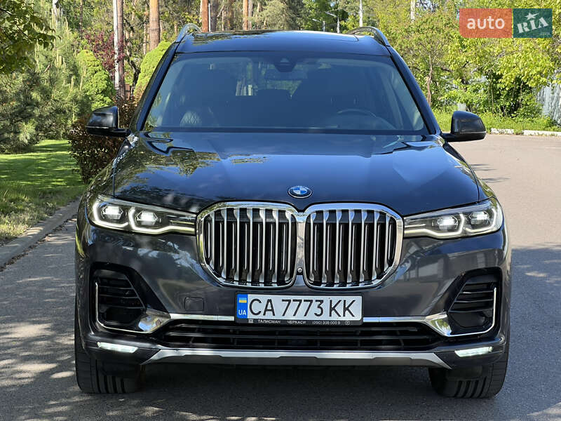 Внедорожник / Кроссовер BMW X7 2020 в 