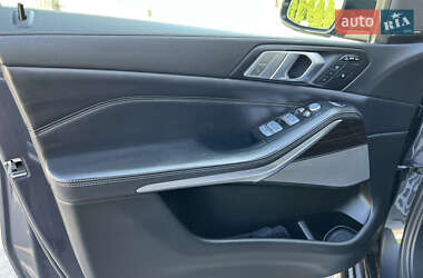 Внедорожник / Кроссовер BMW X7 2020 в 
