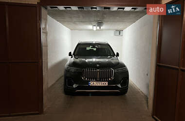 Внедорожник / Кроссовер BMW X7 2020 в 