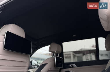 Позашляховик / Кросовер BMW X7 2020 в 