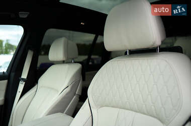 Позашляховик / Кросовер BMW X7 2019 в 