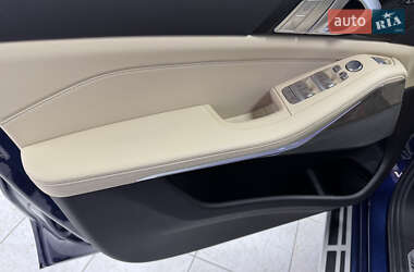 Позашляховик / Кросовер BMW X7 2022 в 