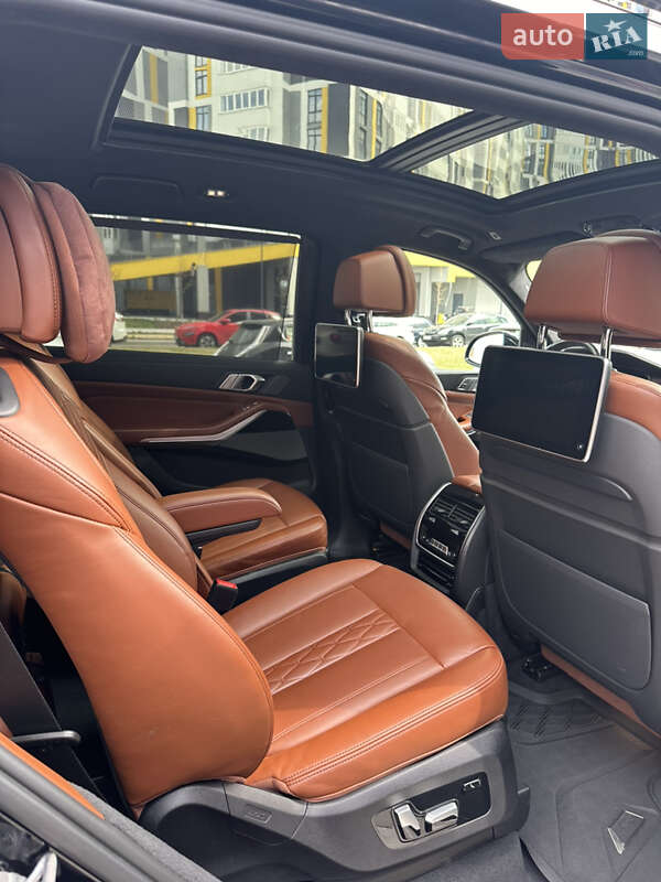 Внедорожник / Кроссовер BMW X7 2019 в Киеве