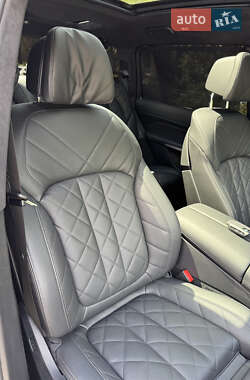 Позашляховик / Кросовер BMW X7 2023 в 
