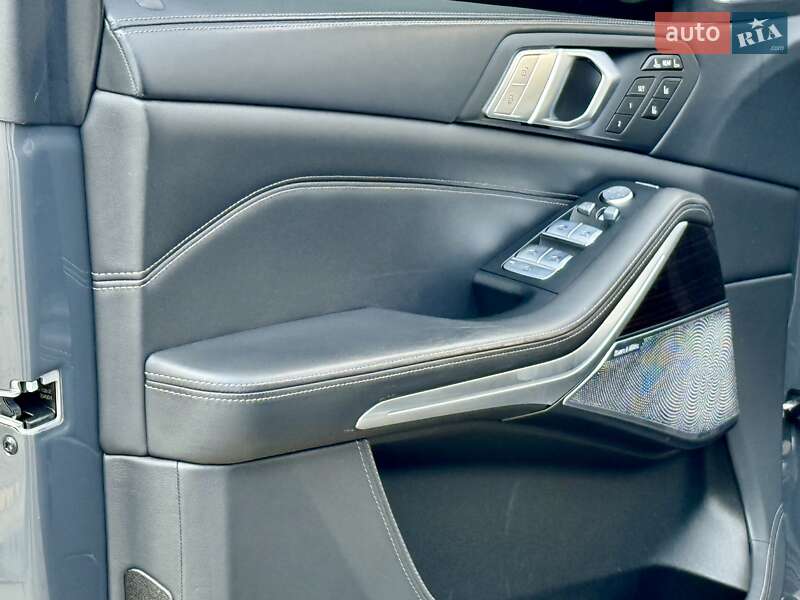 Внедорожник / Кроссовер BMW X7 2021 в Одессе