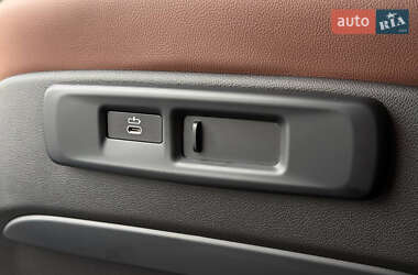 Позашляховик / Кросовер BMW X7 2019 в 