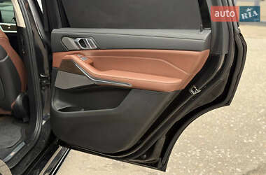 Позашляховик / Кросовер BMW X7 2019 в 
